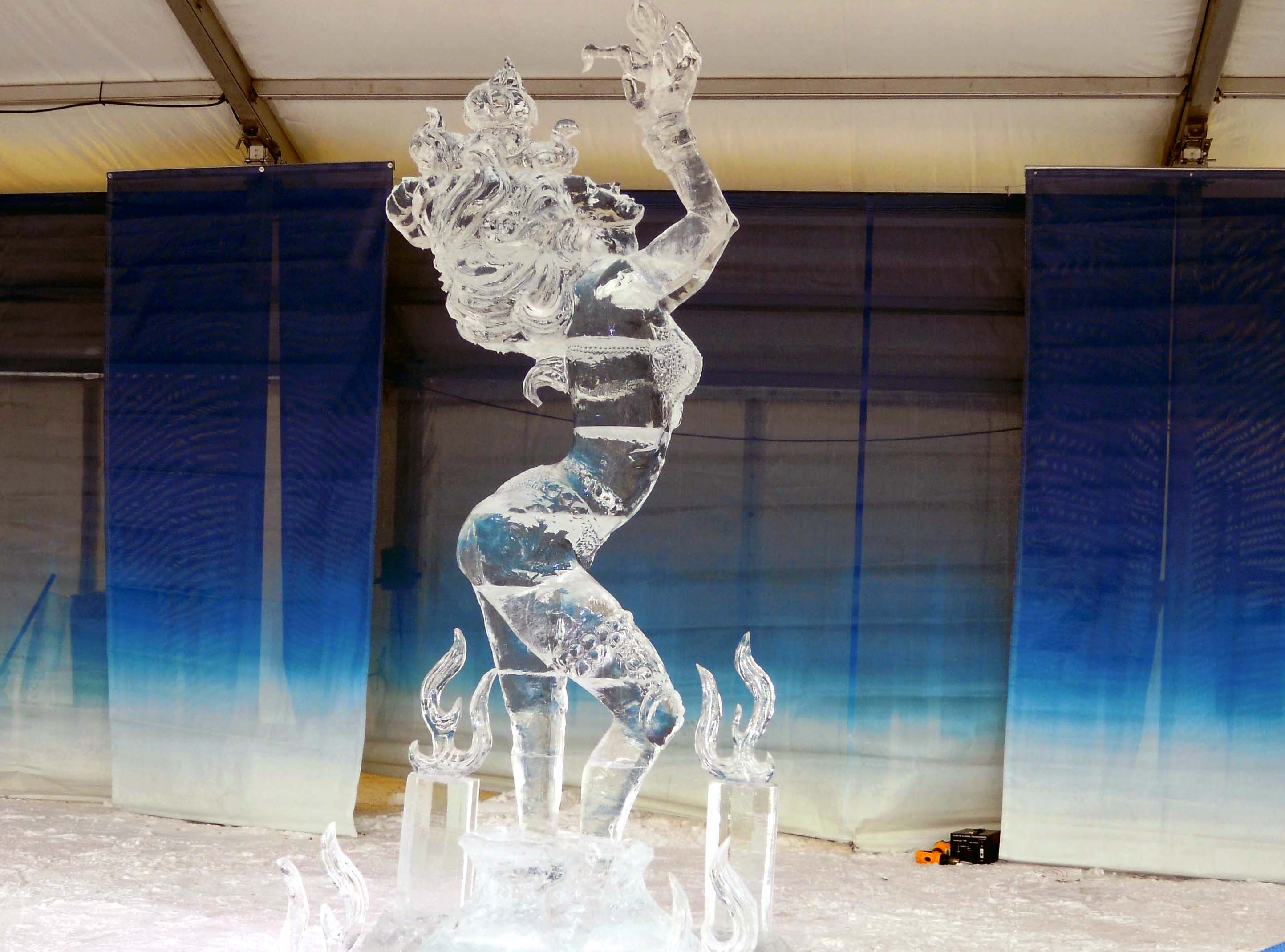 Winterlude Rogers Crystal Garden At Confederation Park Amid A